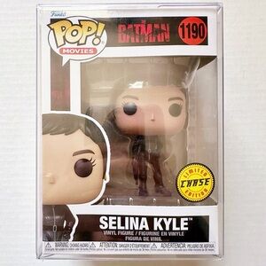 NEW The Batman Movie Selena Kyle Catwoman Unmasked Chase Funko Pop in Protector